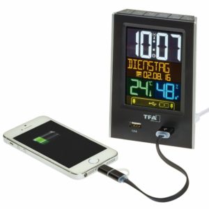 CHARGE-IT Radiocontrolled Alarmclock met micro-USB en Lightning charger om de mobiele telefoon mee op te laden. Zwart weerstation met gekleurde cijfers en letters.
